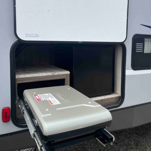 Quiet, Private Camping Getaway with Trail Access