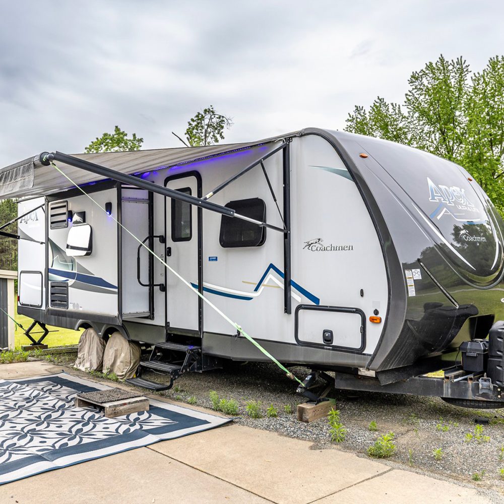 Quiet, Private Camping Getaway with Trail Access